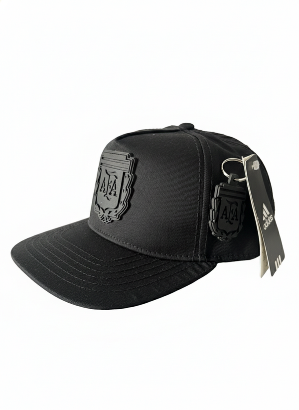 GORRA SELECCIÓN ARGENTINA “BLACK EDITION”
